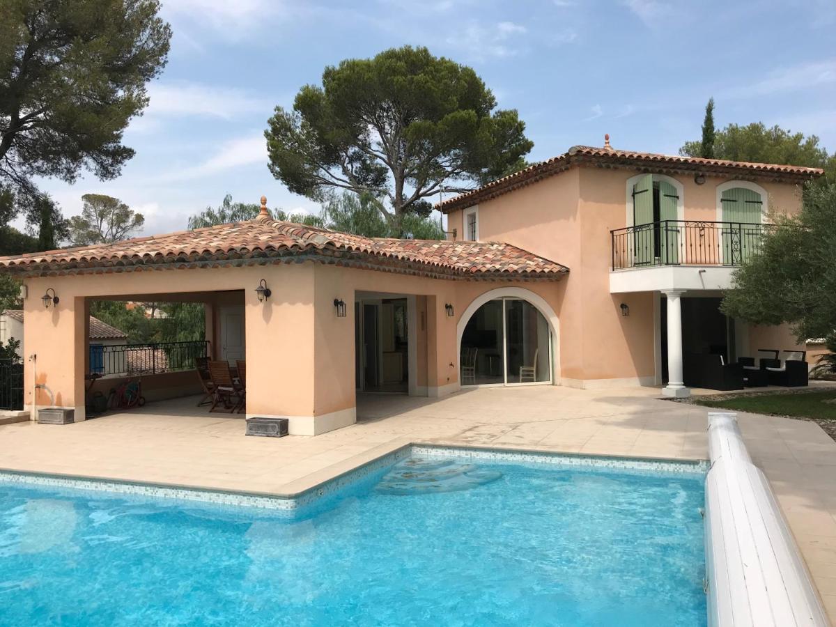 Belle Villa Dans Clos Prive - Saint Raphael Boulouris Exterior foto